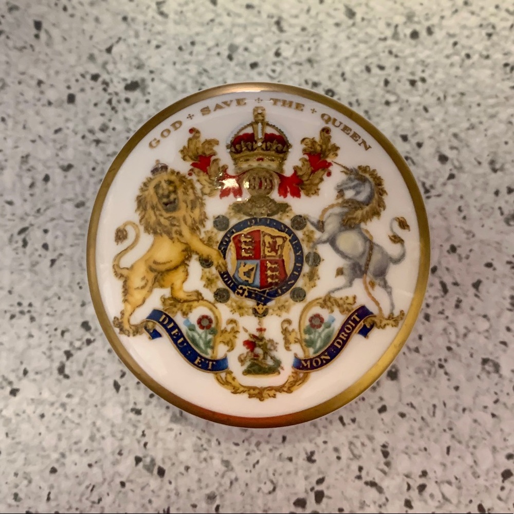 HRH Anniversary Coronation Box